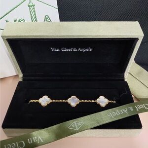 Van Cleef & Arpels White Mother-of-Pearl 5-Flower Bracelet